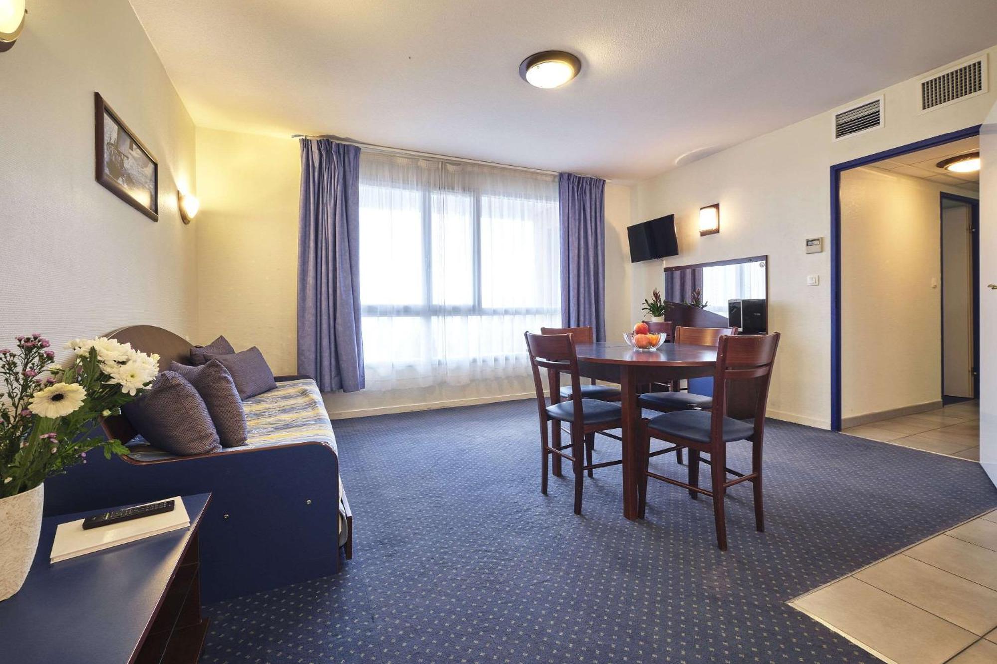 Comfort Aparthotel Каркассон Экстерьер фото